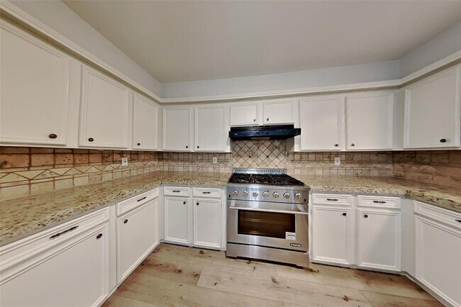 Foto del edificio - 3434 Hickory Hollow Rd