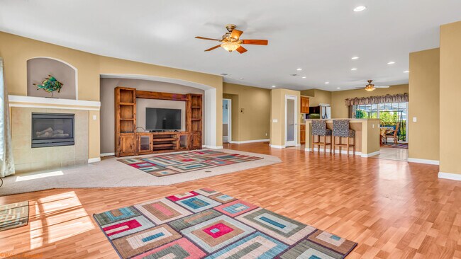 Foto del edificio - 64243 Eagle Mountain Ave