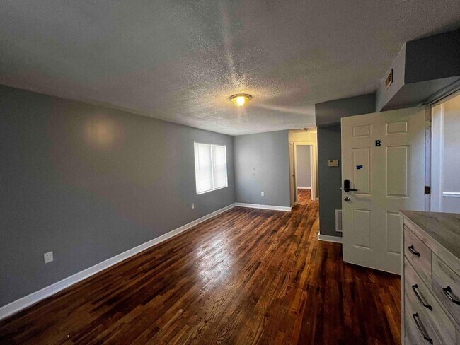 Foto del edificio - 3212 28th St SE