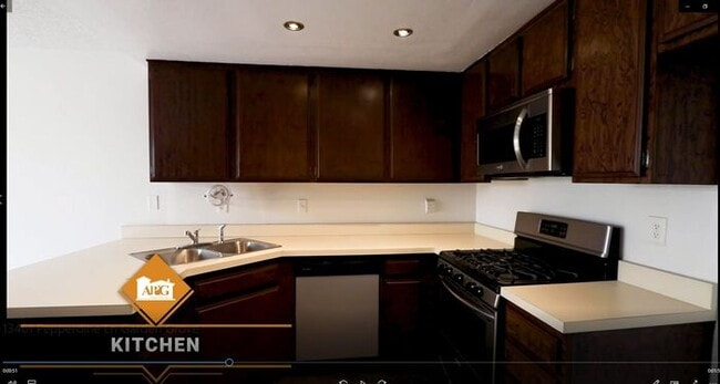 Building Photo - 13461 Pepperdine Ln