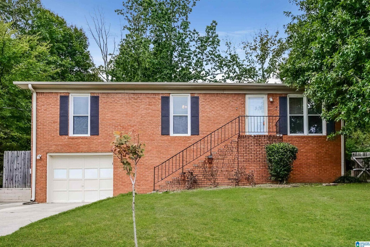 Foto principal - 5422 Pine Rd