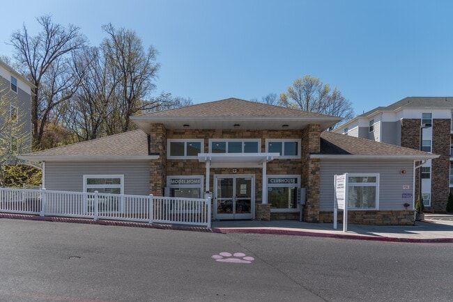 Photo - Campus View Apartments
