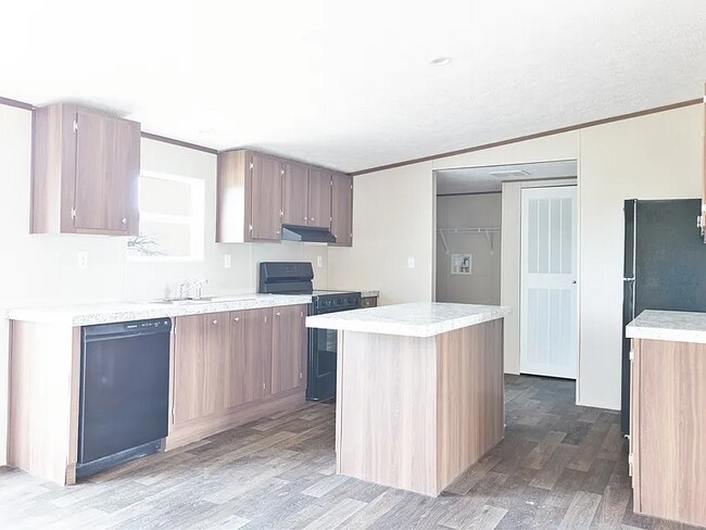 Foto del edificio - 873 Golden Acres St