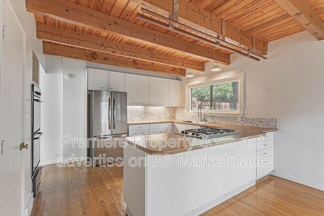 Building Photo - 4731 Liberty St