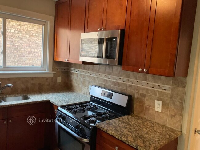 Building Photo - 1512 Marengo Ave