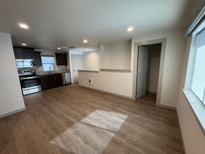 Building Photo - 16488 Carter Ct