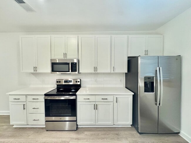 Interior Photo - Millhouse