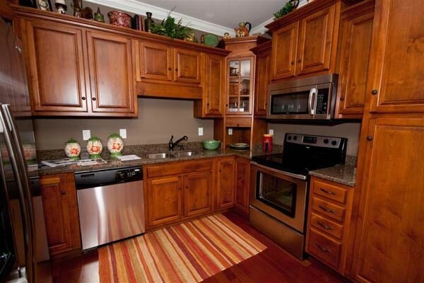 Kitchen 2 - 6934 Palms Ct