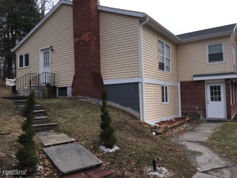 Primary Photo - 538 Elm Ave