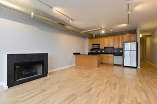 Building Photo - 1200 W Monroe St