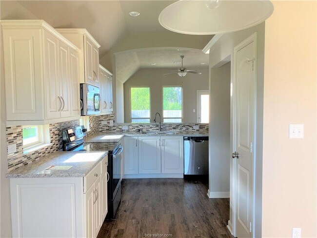 Building Photo - 2029 Jester Trail