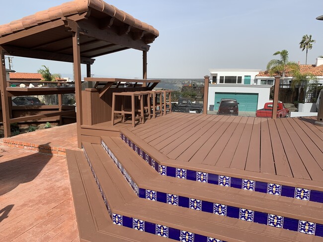 Front deck with ocean view - 524 Paseo de la Playa