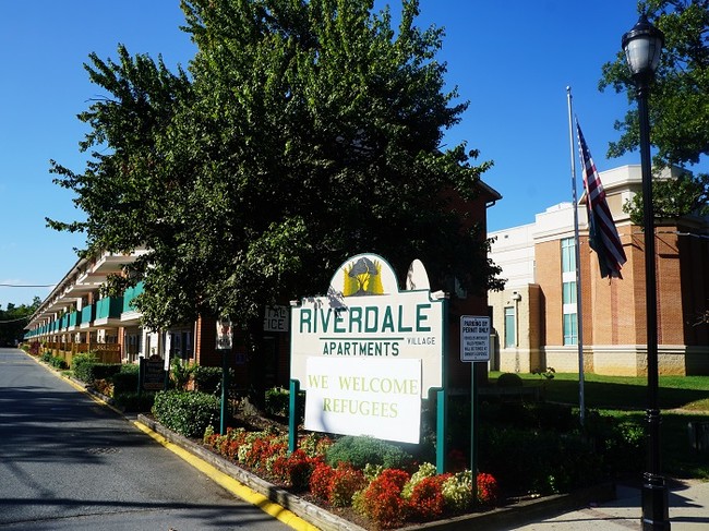 Foto del edificio - Riverdale Village Apartments