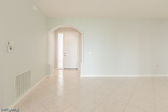 Foto del edificio - 2215 Hawksridge Dr