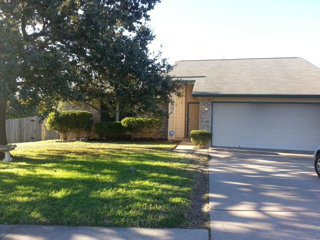 Front of home - 1901 Krizan Ave