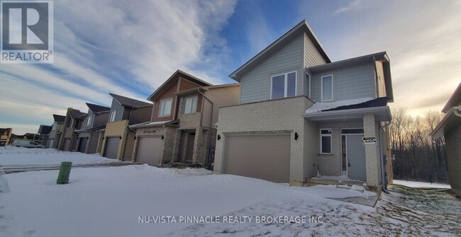 Building Photo - 2052 Evans Blvd