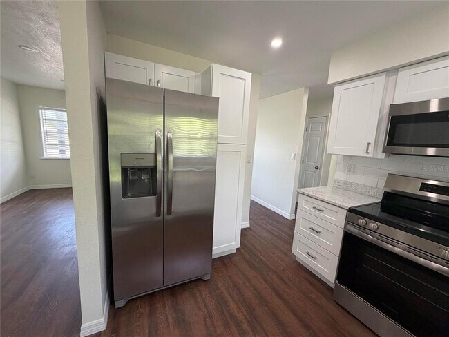 Foto del edificio - 4454 Whitetail Ln