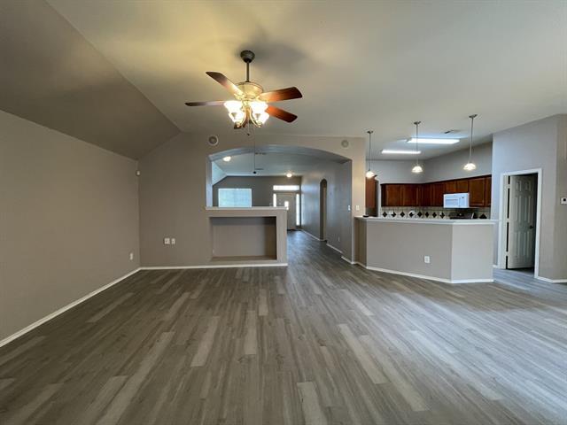 Foto del edificio - 2709 Logan Dr