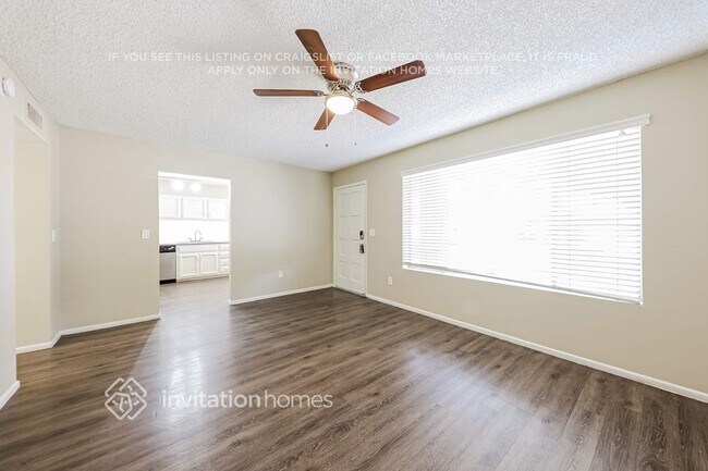 Foto del edificio - 2929 W Michelle Dr