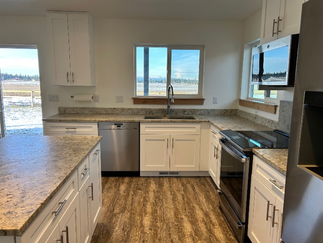 Building Photo - 240 Cayuse Ln