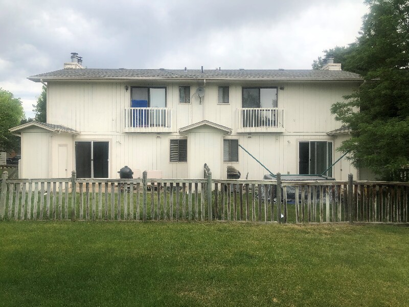 Building Photo - 545 Strachan Dr