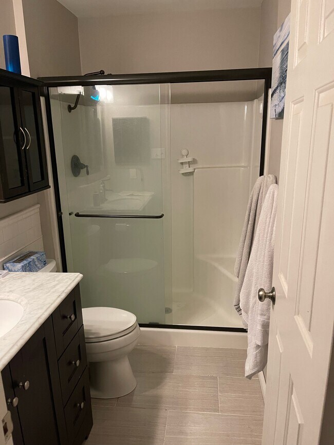 533 Colebrook Dr Unit E, ster Groves, MO 63119 Condo for Rent in