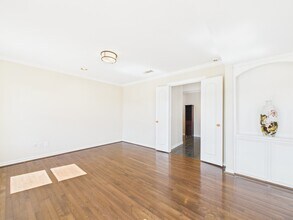 Building Photo - 7608 Del Monte Dr