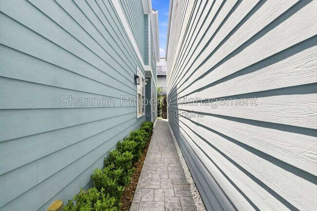 Foto del edificio - 1531 Dorothy St