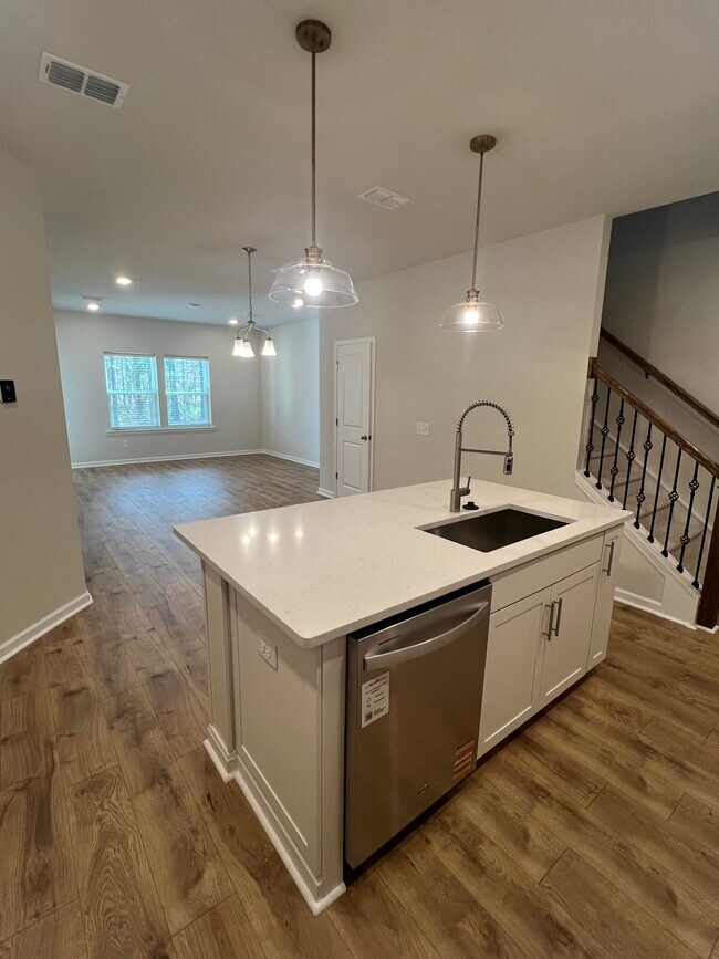 Foto del edificio - 227 Twinleaf Ct