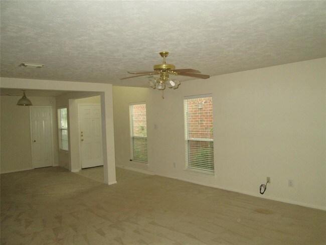 Building Photo - 8302 Fuqua Gardens Dr