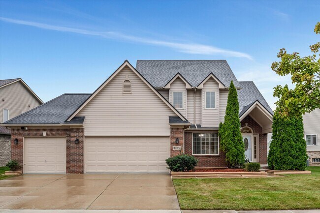 Building Photo - 33173 Bay Hill Dr