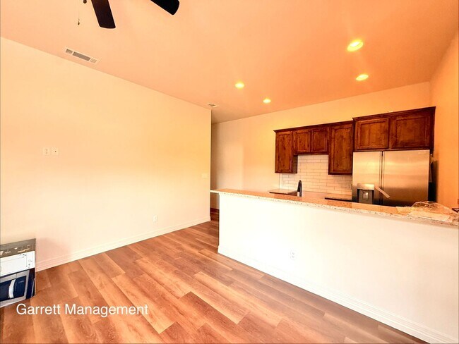 Building Photo - Newly Built Duplex For Rent!