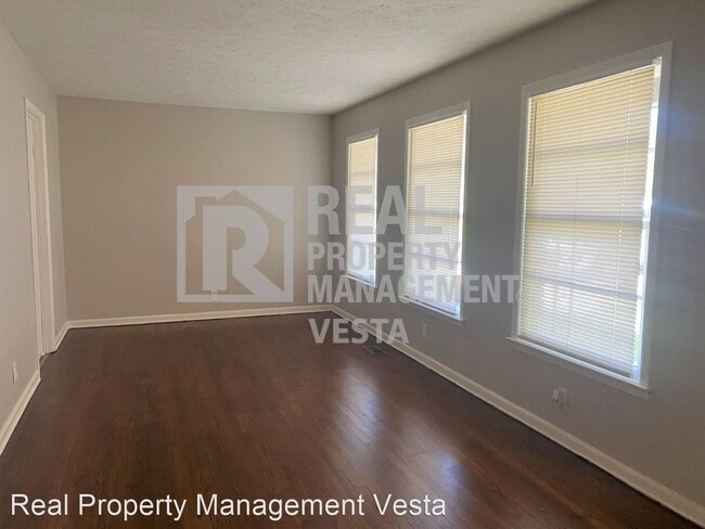 Building Photo - 5 br, 2 bath House - 4685 Sylvester Cir S