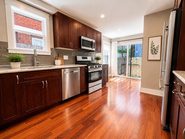Foto del edificio - 2036 Carpenter St