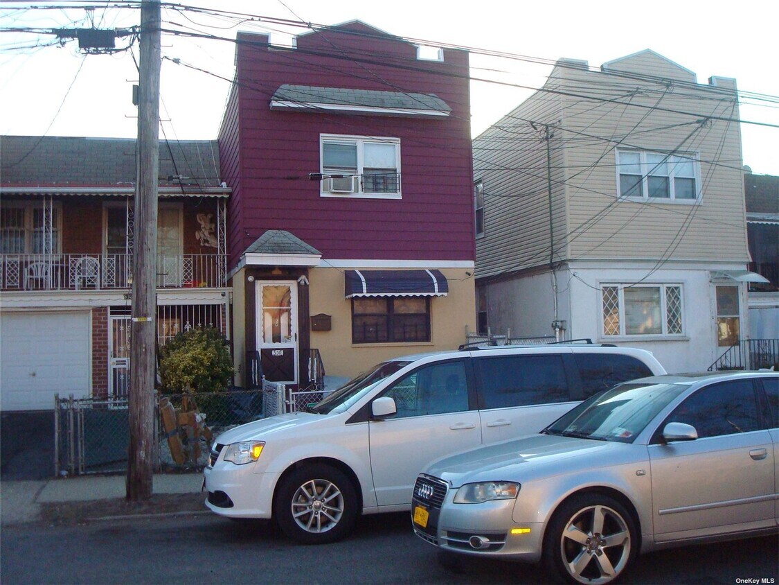 Foto principal - 530 E 99th St