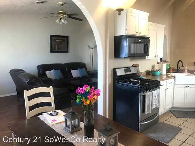 Foto del edificio - 3 br, 2 bath House - 3920 Buckingham St.