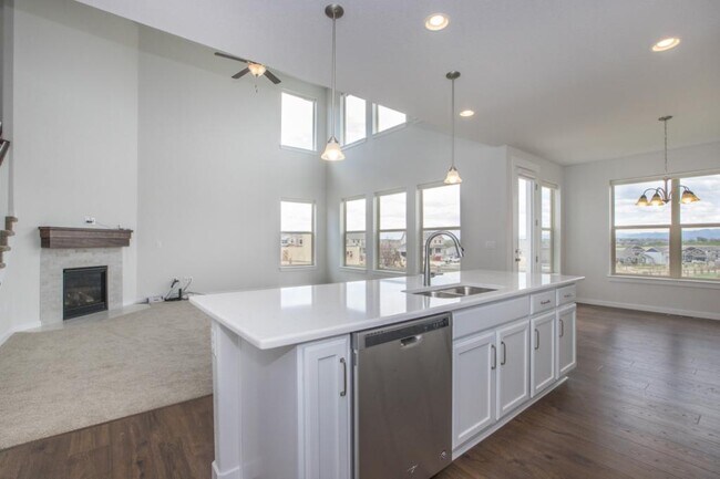 Photo - 715 Lene Ln House