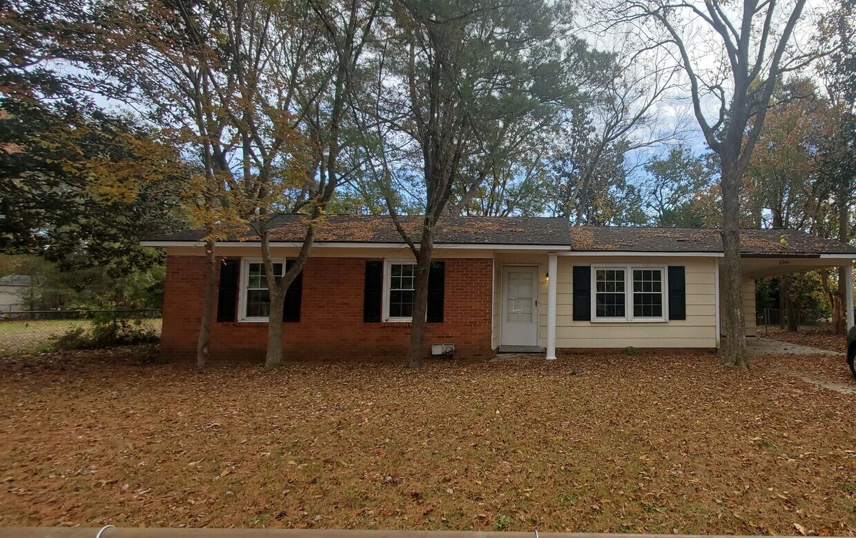 6545 Amanda Cir, Fayetteville, NC 28304 House Rental in Fayetteville