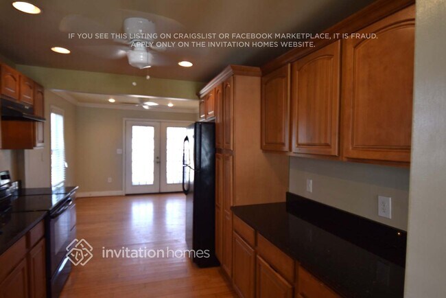 Foto del edificio - 914 Bouldercrest Dr SE
