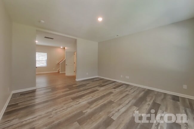 Foto del edificio - 166 Oak Creek Rd