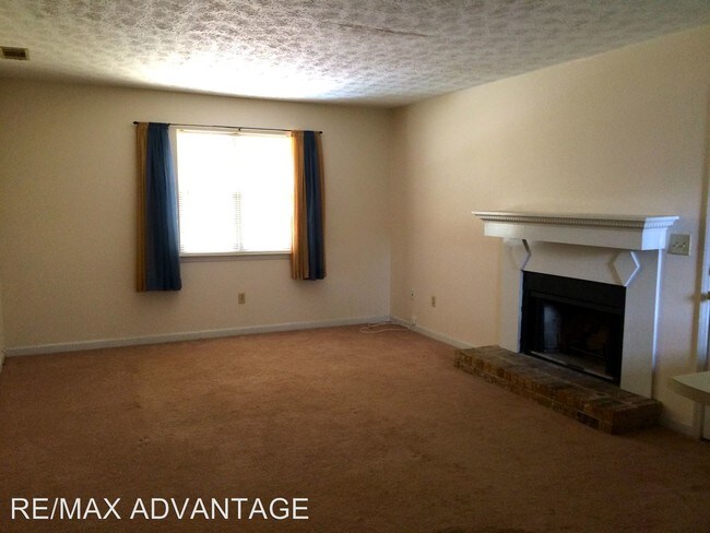 Building Photo - 5870 Sheldon Ct