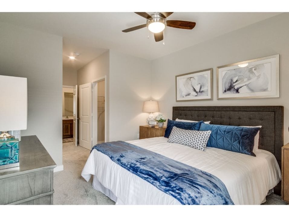 Montgomery Place Apartments Apartments 1175 Reading Dr Montgomery, IL