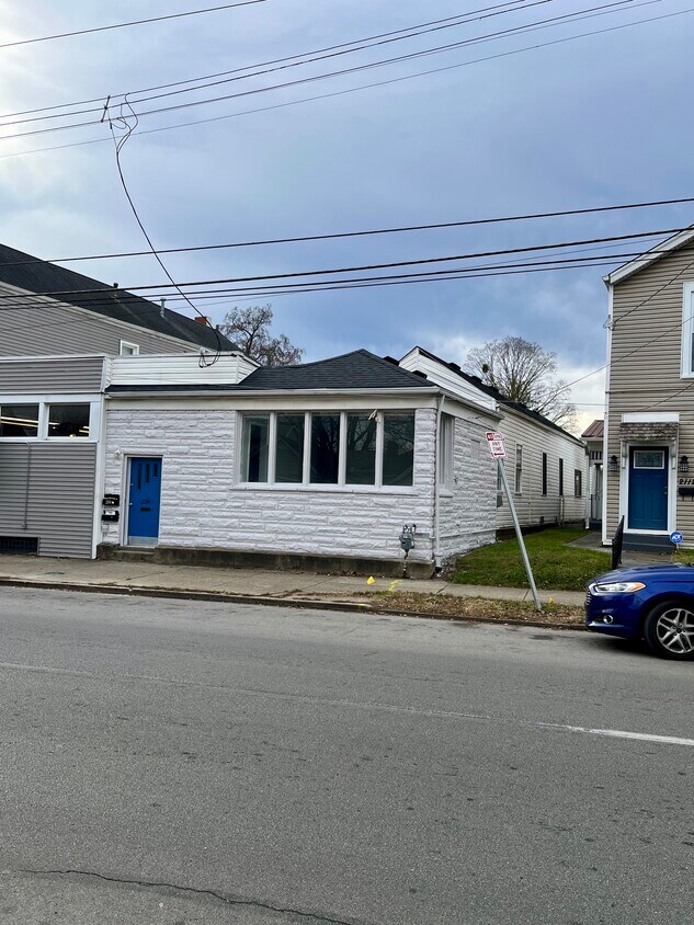 Primary Photo - 2114 S Preston St
