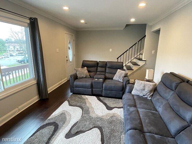 Foto del edificio - 3 br, 2.5 bath Condo - 11361 Laurelwalk Dr