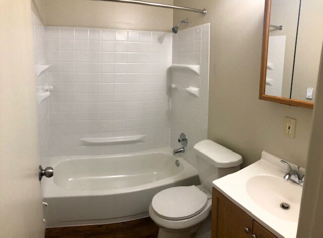 Building Photo - 5456 Eastgate Dr