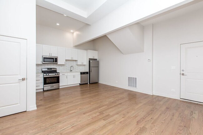 Foto del edificio - 1008 W 18th St