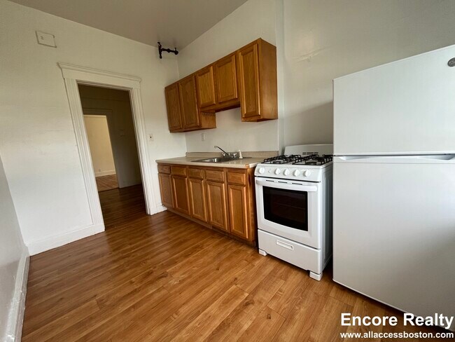 Foto del edificio - 1750 Commonwealth Ave