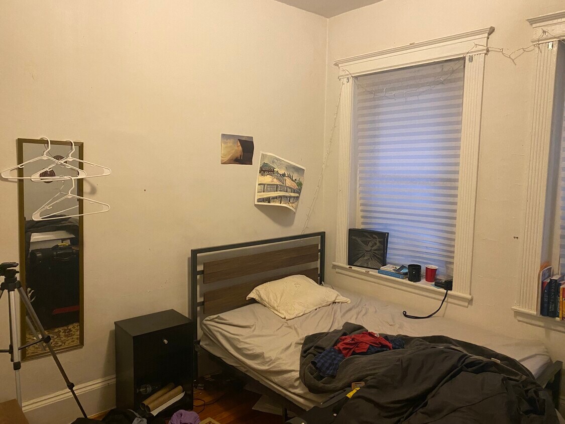 Building Photo - 1254 Commonwealth Ave