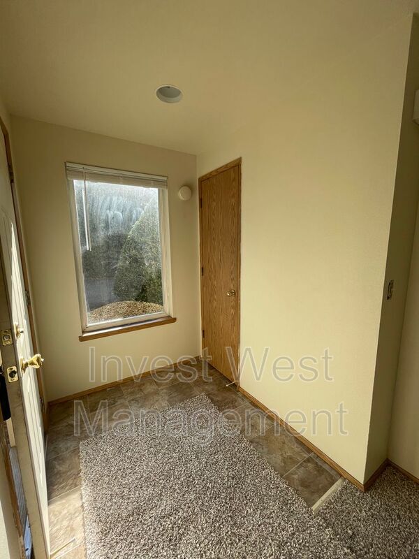 793 H St, Washougal, WA 98671 House Rental in Washougal, WA