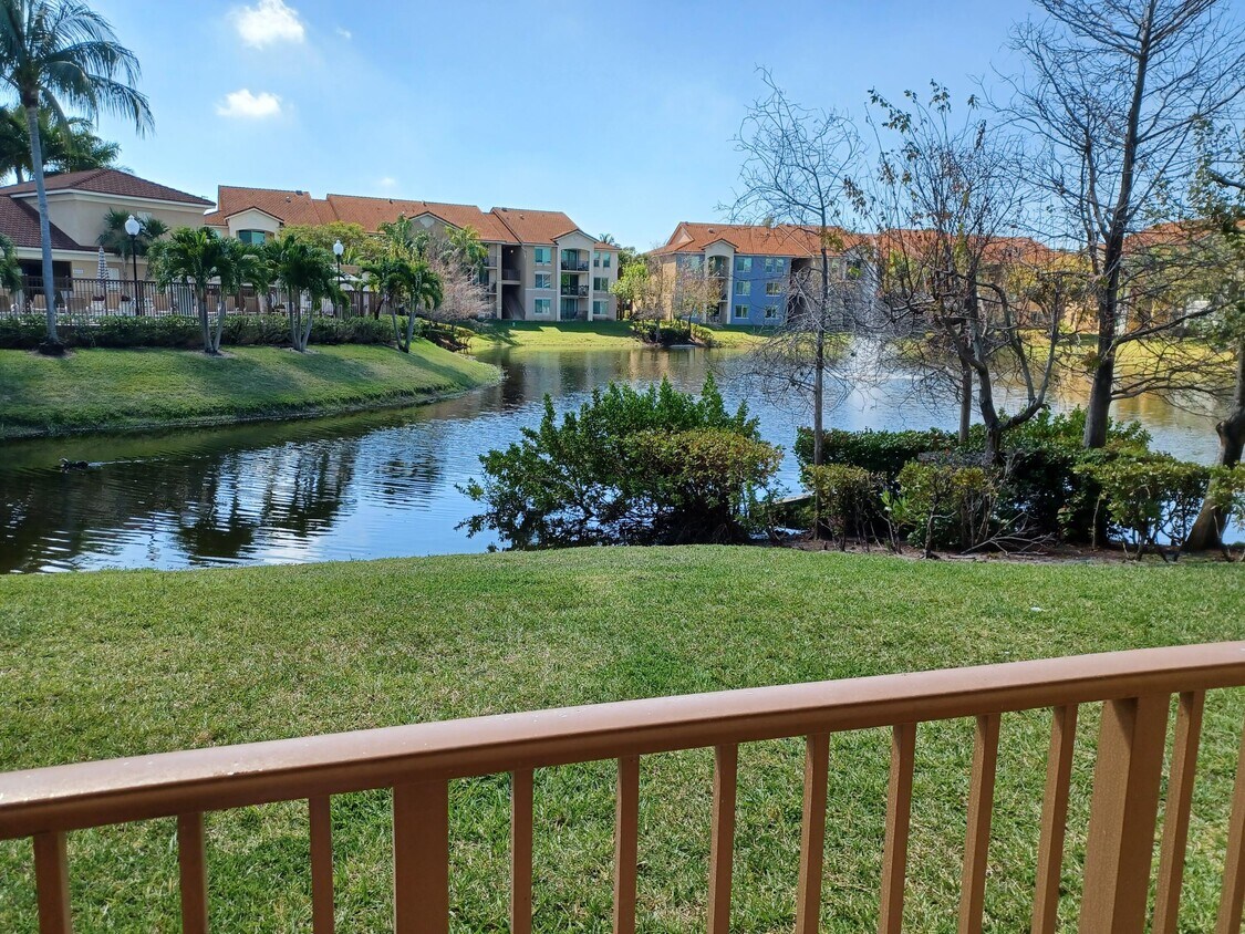 408 Villa Cir, Boynton Beach, FL 33435 Condo for Rent in Boynton Beach, FL